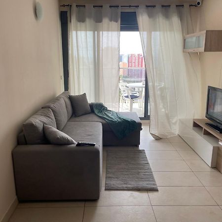 Apartamento Con Vistas Y Bien Ubicado Renovado Benidorm Kültér fotó