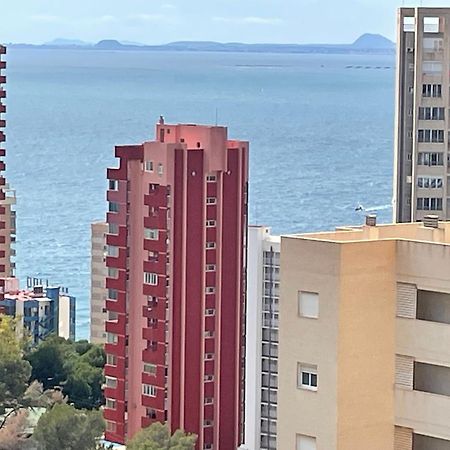 Apartamento Con Vistas Y Bien Ubicado Renovado Benidorm Kültér fotó